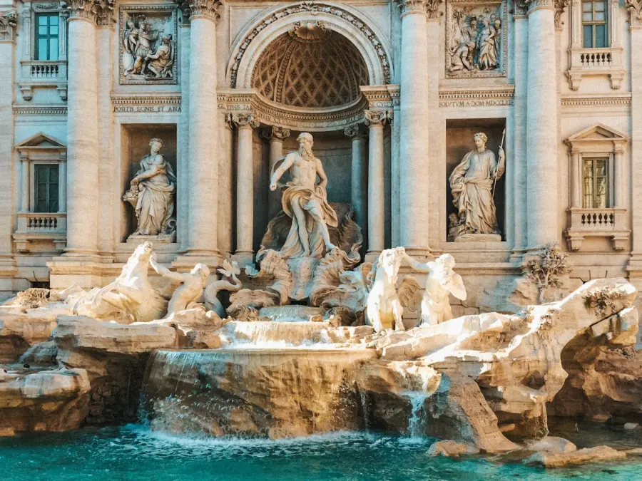 Fontana di Trevi, il primo mese con l’accesso regolato: numeri, incassi e un cambio di passo nella fruizione