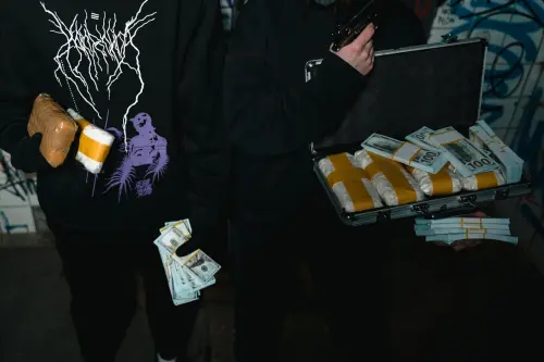 Roma, scoperto deposito di cocaina al Quarticciolo: arrestato un 61enne